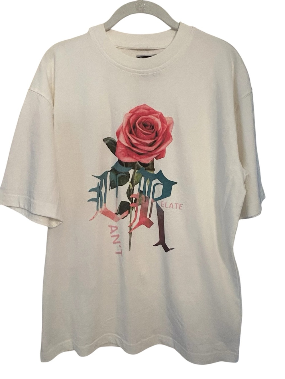 CANTXRELATE NYC Men's White Graphic Rose Tee with Gothic Script Size Small